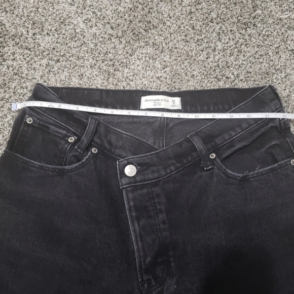 A&F High Rise Jeans with Criss Cross Waistband - Picture 10 of 13